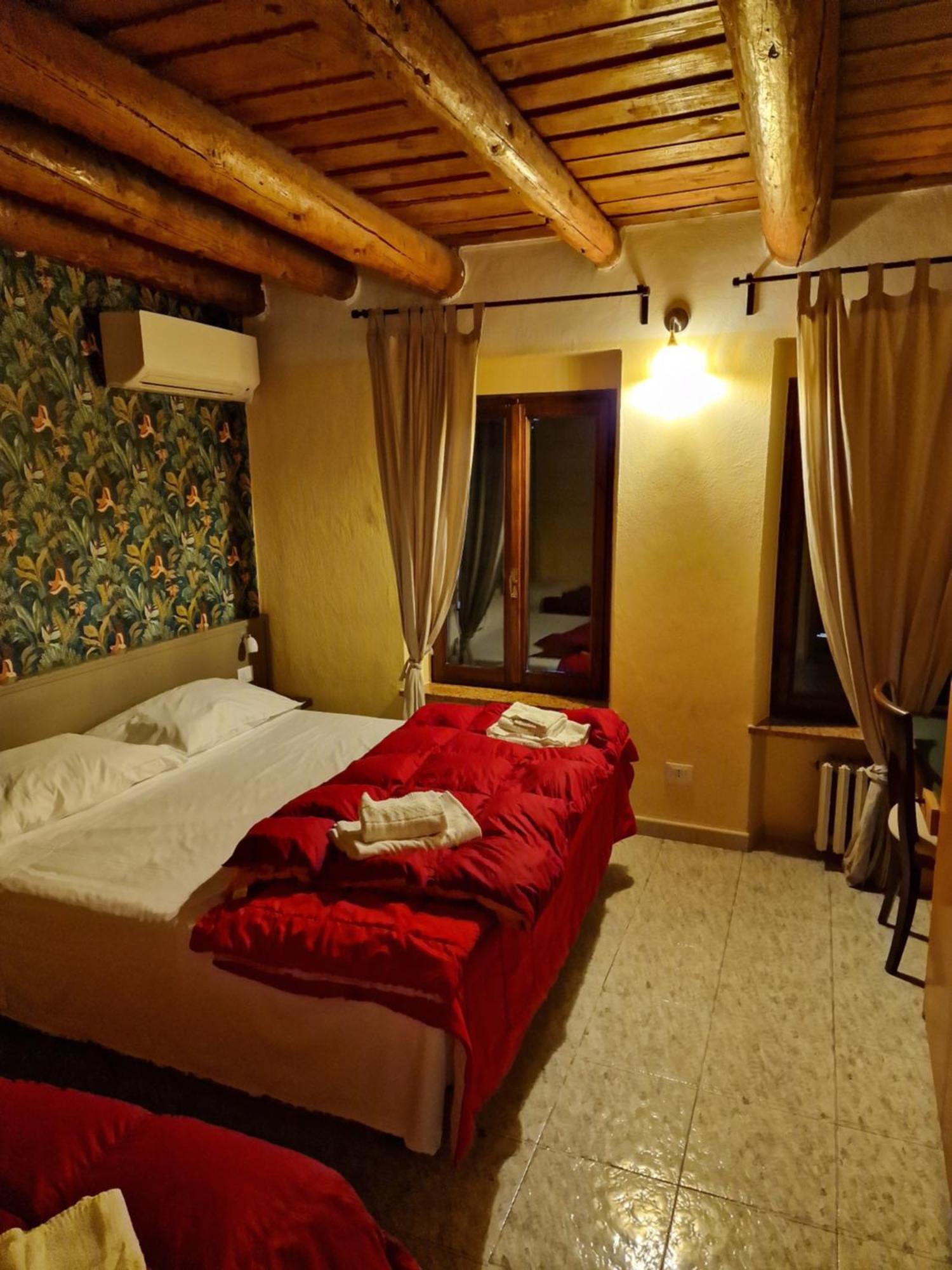 Locanda Al Centrale Caprino Veronese Exterior photo