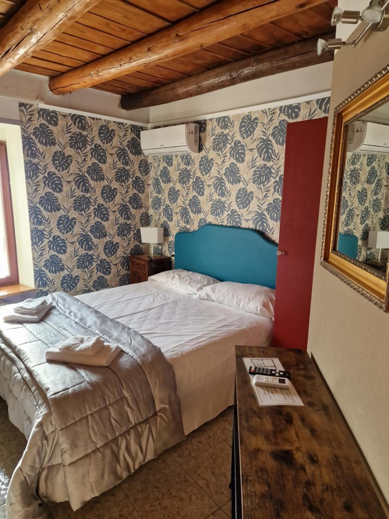 Locanda Al Centrale Caprino Veronese Exterior photo